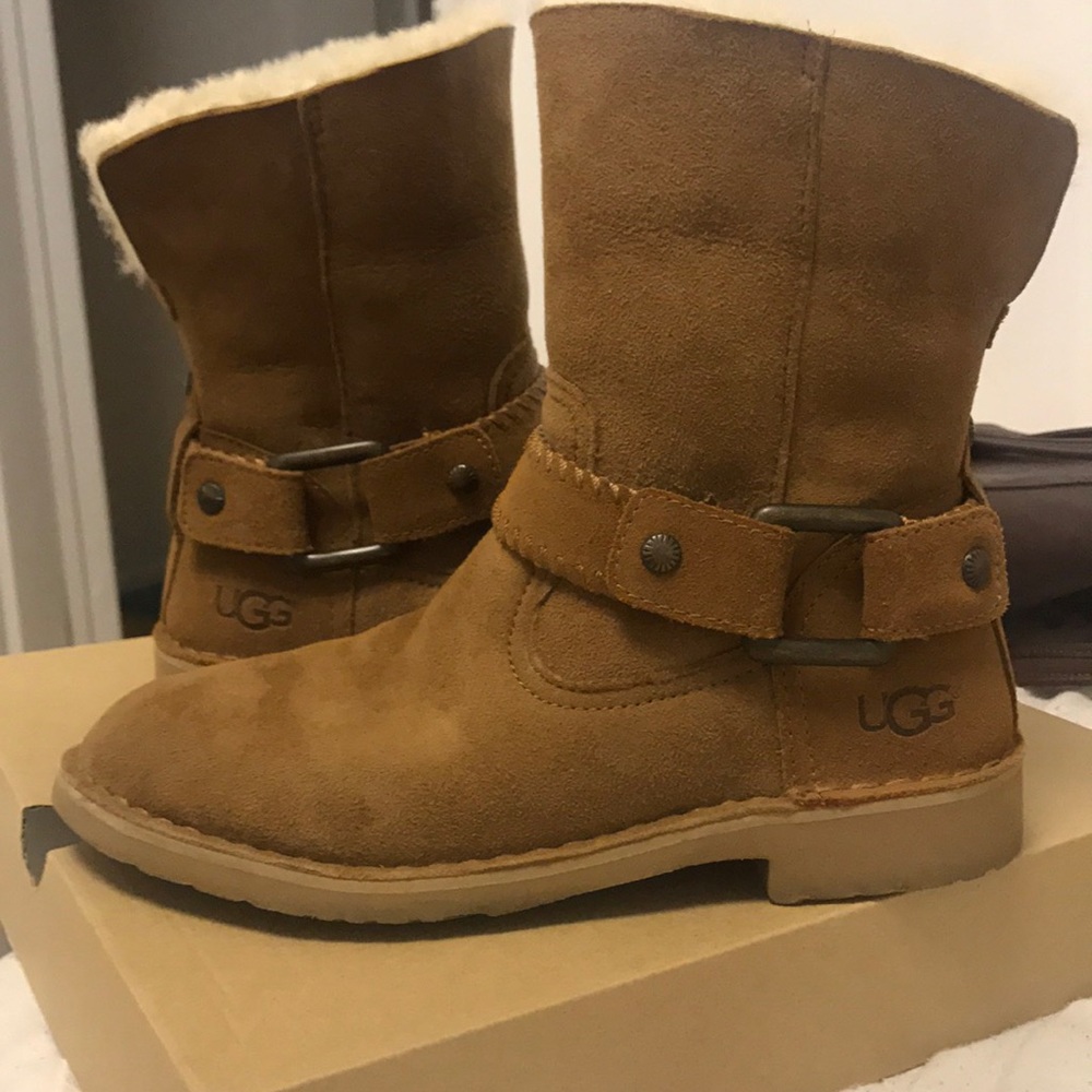 Women's UGGs light brown